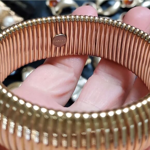 Napier Chunky Tubogas Wide Bangle Bracelet Gold Tone Vintage - Picture 2 of 5